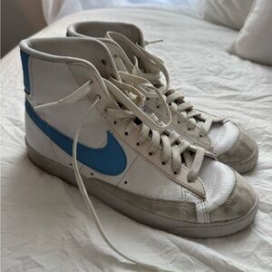 Nike White and Yellow Sneakers